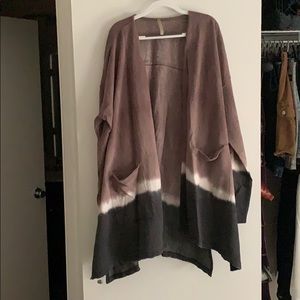 Cozy purple/white/black ombré sweater